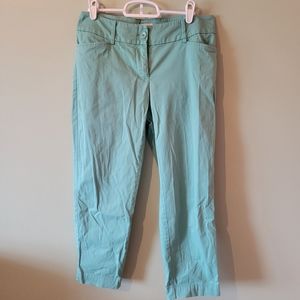 Loft outlet curvy crop pants green size 0